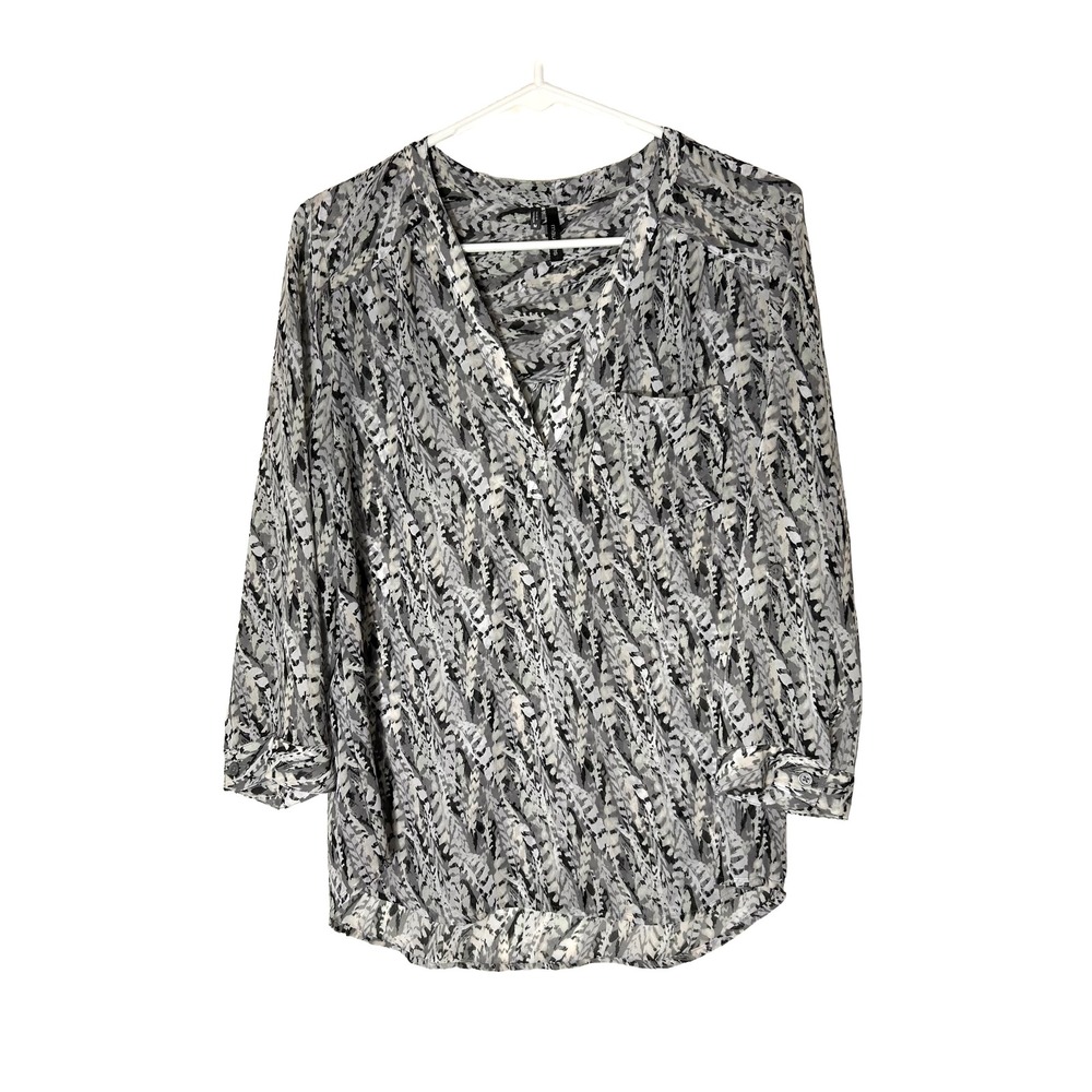 Maurices Womens Gray Black Abstract Feather Print‎ Roll Tab Sleeve Blouse Medium